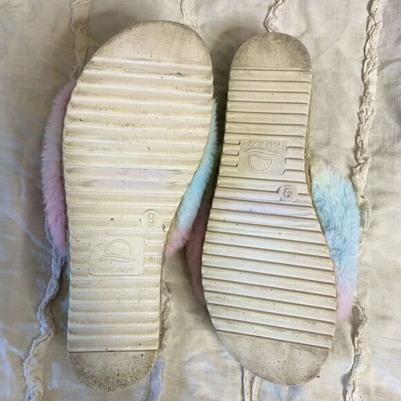 Women's Maui Island (9) Platform Slip on Fluffy Sandal Cotton Candy Funky - Picture 4 of 6